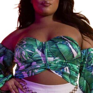 Women's M Akira Cayman Dream Satin Blouse Tropical Print Sweetheart Neck